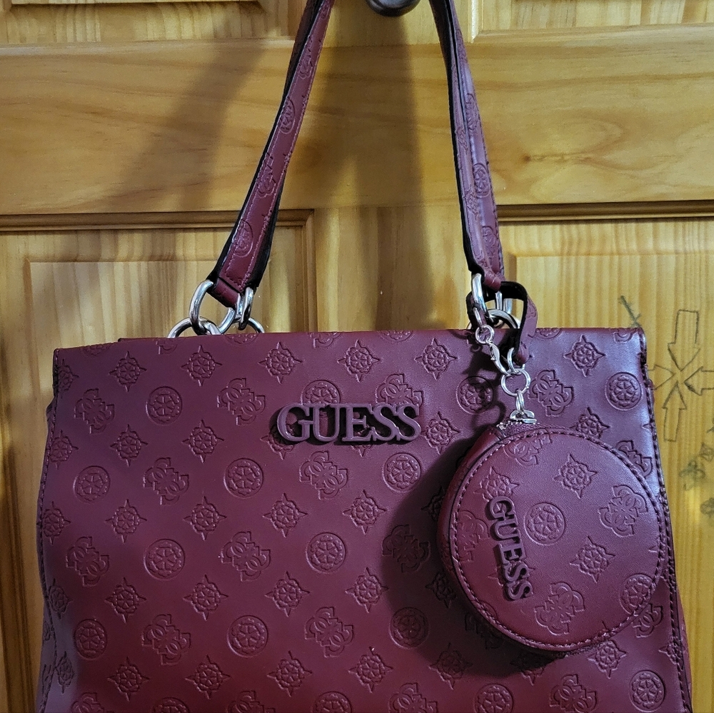 Guess Shoulder Bag